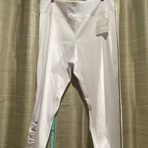 Moving Sale - YELETE ACTIV BRIGHT WHITE CAPRIS (exercise)
